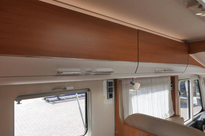 Hymer B 678 DL Dynamic Line | 180 pk | Automaat | Levelsysteem | 2x TV | Zilver metallic | 36