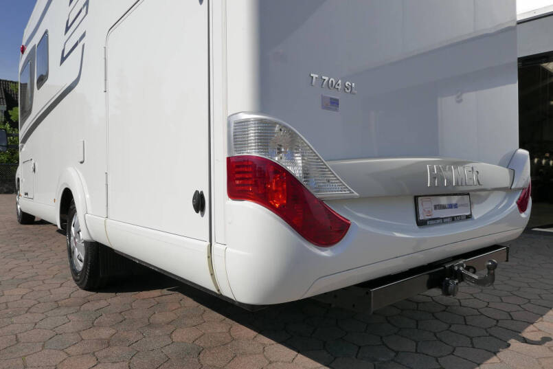 Hymer T 704 SL | 3.0 Automaat | Vlakke vloer | Enkele bedden | 7