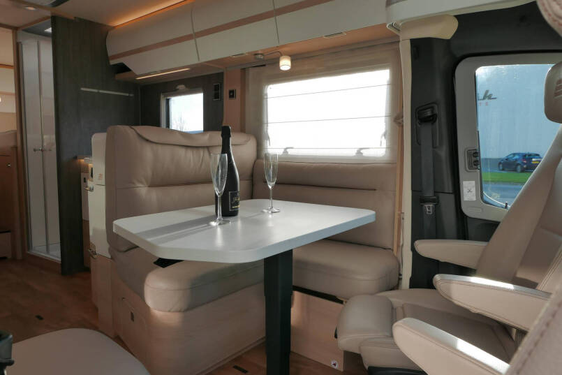 Hymer B ML-T 780 MasterLine | Levelsysteem | Airco | Lithium | Omvormer | Enkele bedden | 24