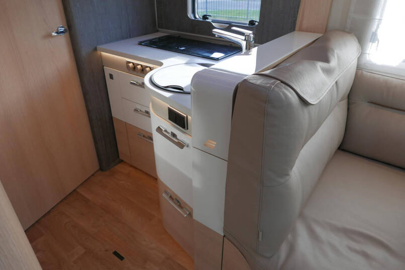 Hymer B ML-T 780 MasterLine | Levelsysteem | Airco | Lithium | Omvormer | Enkele bedden | 35