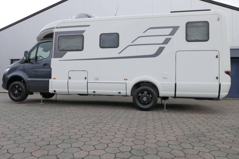 Hymer B ML-T 780 MasterLine | Levelsysteem | Airco | Lithium | Omvormer | Enkele bedden | 5