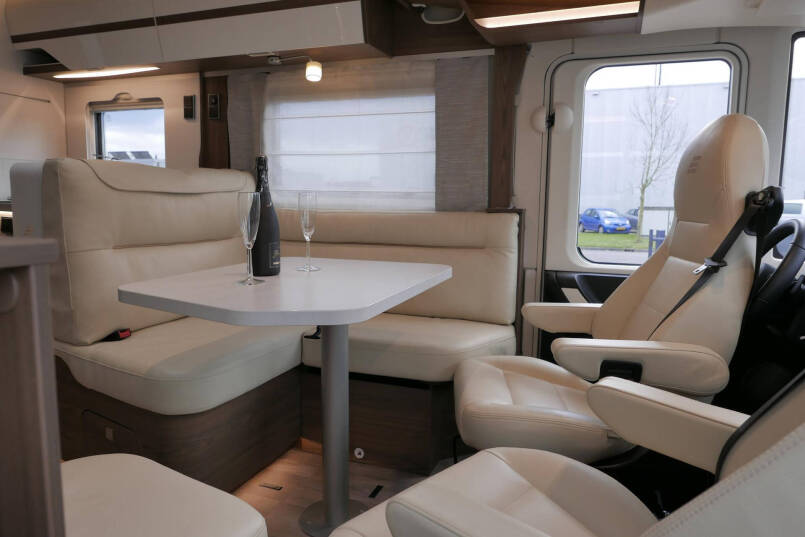 Hymer B ML-I 790 MasterLine | 9G-TRONIC AUTOMAAT | Queensbed | Levelsysteem | 28