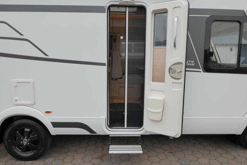 Hymer BMC-I 600 White Line | 5 Zitplaatsen | Lithium | Airco | Mercedes | 14