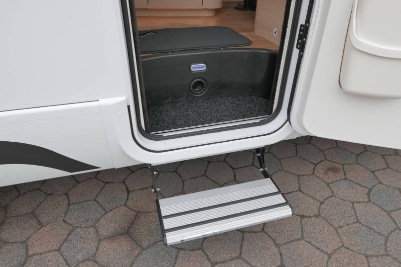 Hymer BMC-I 600 White Line | 5 Zitplaatsen | Lithium | Airco | Mercedes | 15