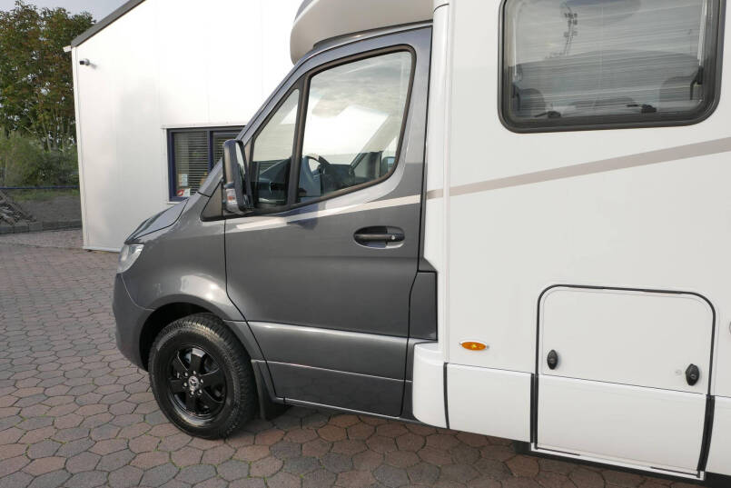 Hymer BMC-T 580 | Mercedes-Benz | Enkele bedden | Grote garage | 19