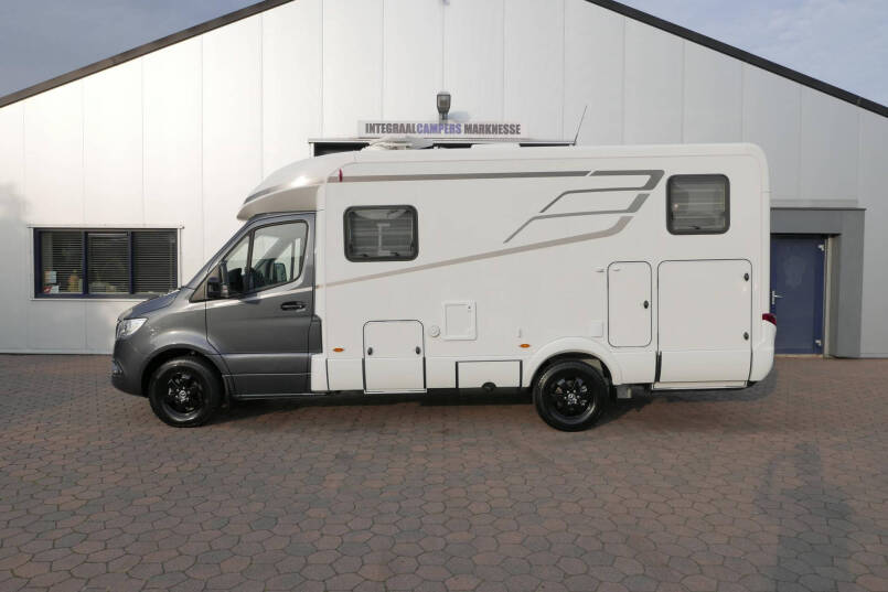 Hymer BMC-T 580 | Mercedes-Benz | Enkele bedden | Grote garage | 3