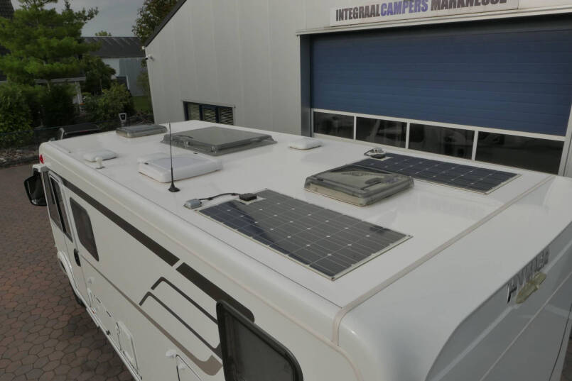 Hymer Exsis-I 474 | Bovenkastjes | Lithium | 6.64 m | Enkele bedden | 46