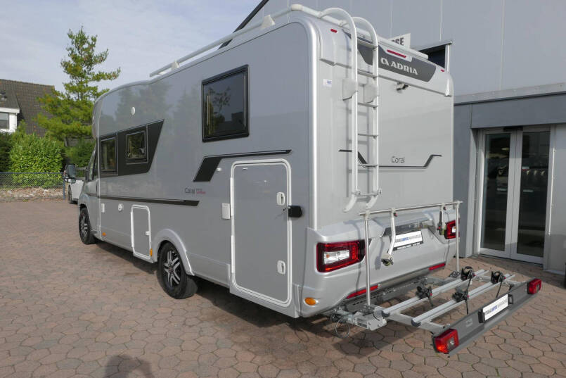 Adria Coral Supreme 670sc | Automaat | Maxi chassis | Lithium | Queensbed | 5