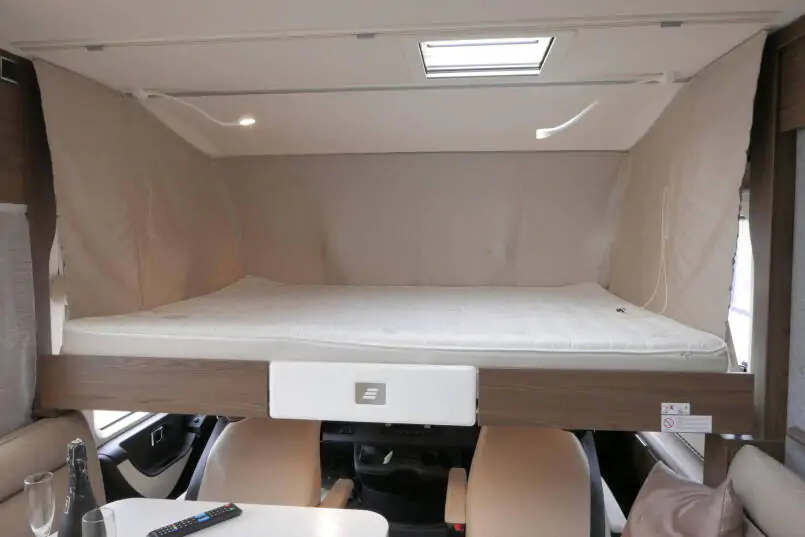 Hymer B ML-I 790 MasterLine | Queensbed | 5 Persoons | Levelsysteem | Lithium | 2023 | 59