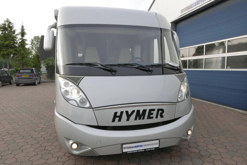 Hymer B 694 SL | 3.0 Automaat | Élégance zilver |  Grote garage | 1