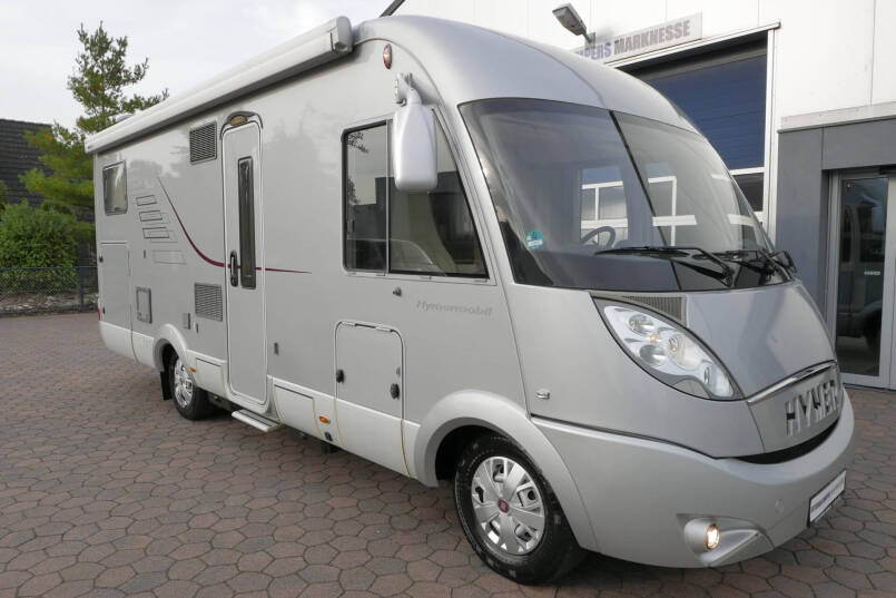 Hymer B 694 SL | 3.0 Automaat | Élégance zilver |  Grote garage | 4