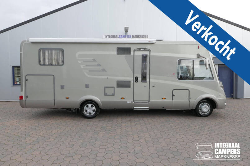 Hymer B 690 StarLine | V6 Mercedes | Queensbed | Levelsysteem | 1e NL eigenaar | 0