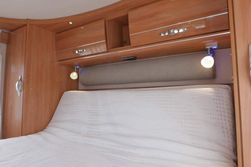 Hymer B 690 StarLine | V6 Mercedes | Queensbed | Levelsysteem | 1e NL eigenaar | 47