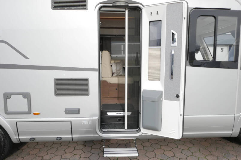 Hymer BML-I 780 MasterLine | Enkele bedden | 5 Persoons | Levelsysteem | Lithium | 2023 | 19