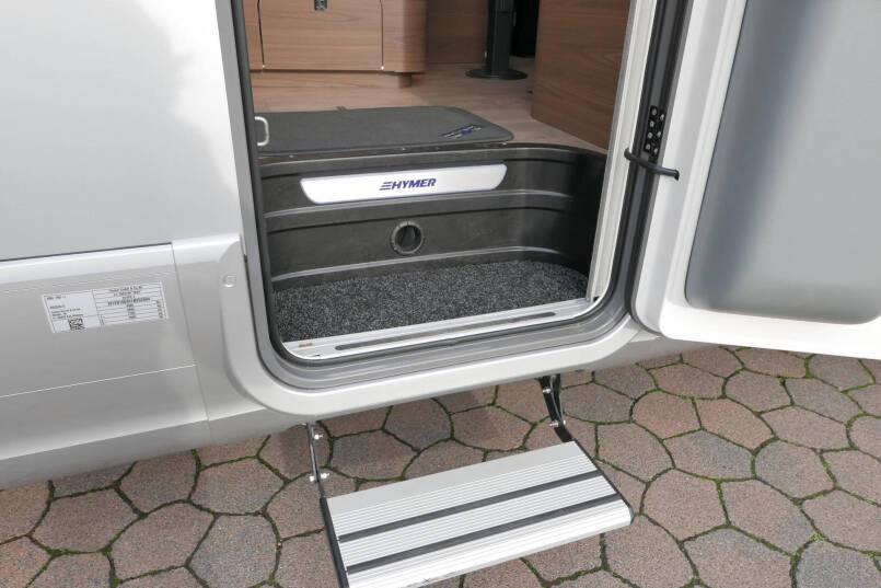 Hymer BML-I 780 MasterLine | Enkele bedden | 5 Persoons | Levelsysteem | Lithium | 2023 | 20