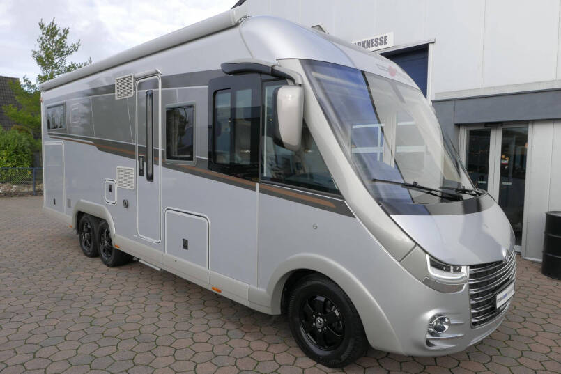 Carthago Chic E-Line l 50 LE DA | Silverline | Mercedes-Benz | Levelsysteem | Zonnepanelen | 4