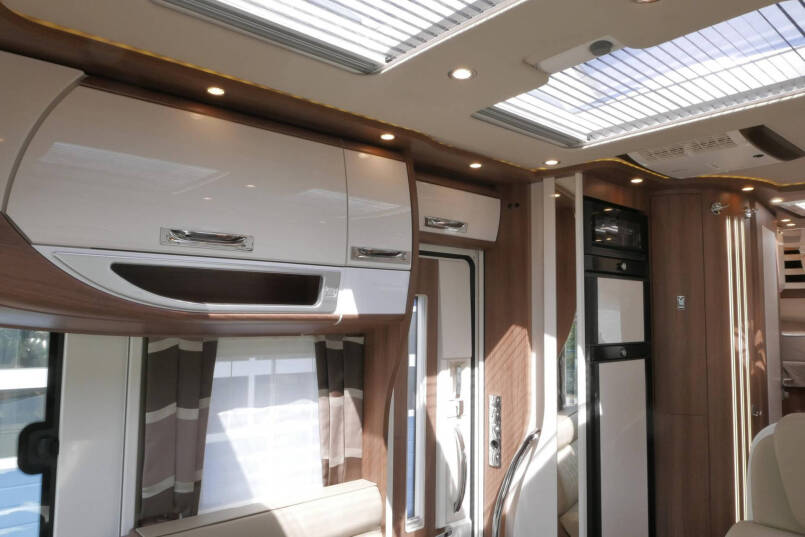 Carthago Chic S-Plus I 50 LE | Iveco| Silverline | Bovenkastjes | Luchtvering | Levelsysteem 42