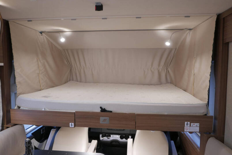 Hymer B MC-I 690 9G Automaat | Queensbed | Levelsysteem | Dakairco | 50