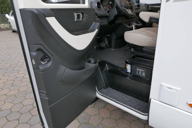 Hymer B MC-I 680 ModernComfort | Levelsysteem | Lithium | Airco | 16