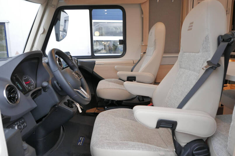 Hymer B MC-I 680 ModernComfort | Levelsysteem | Lithium | Airco | 17