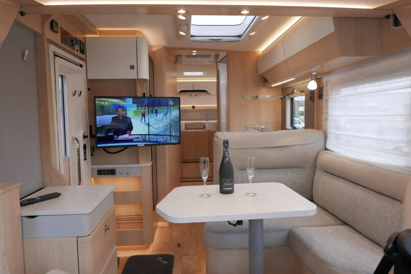 Hymer B MC-I 680 ModernComfort | Levelsysteem | Lithium | Airco | 26