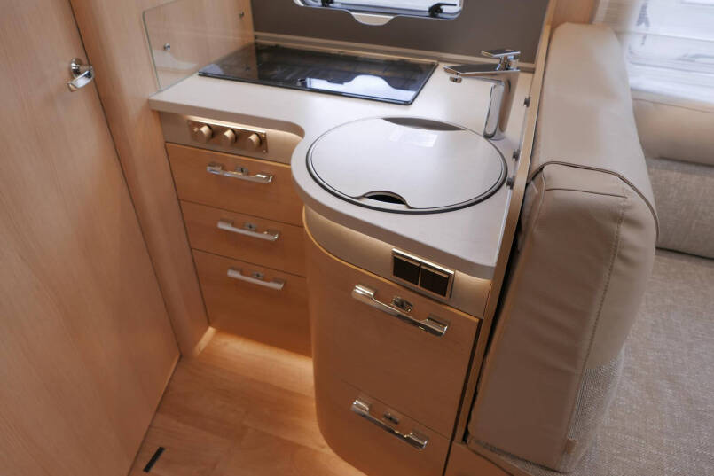 Hymer B MC-I 680 ModernComfort | Levelsysteem | Lithium | Airco | 35