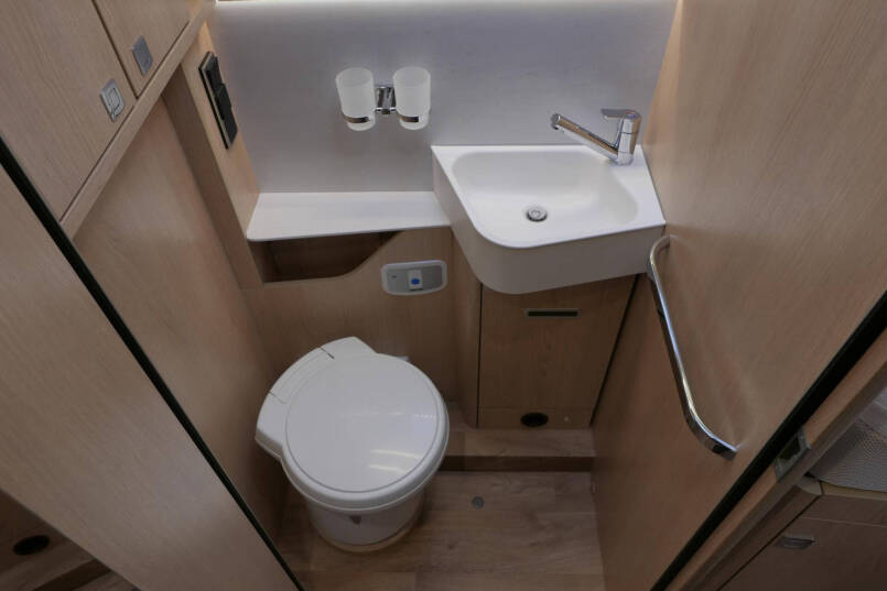 Hymer B MC-I 680 ModernComfort | Levelsysteem | Lithium | Airco | 46