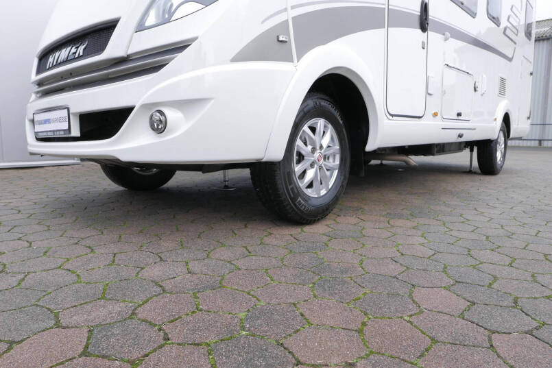 Hymer B 588 PL PremiumLine | Automaat | Levelsysteem | Enkele bedden | Airco | 6