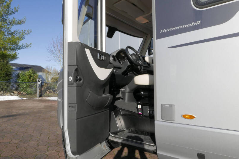 Hymer B ML-I 780 MasterLine | Enkele bedden | 5 Persoons | Levelsysteem | 20