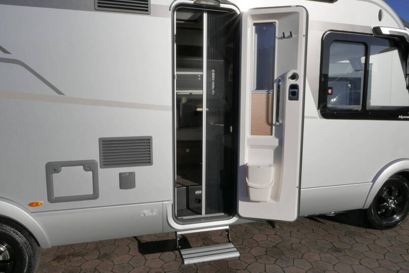 Hymer B MC-I 680 ModernComfort | Alde | Levelsysteem | Lithium | 5 Pers 18