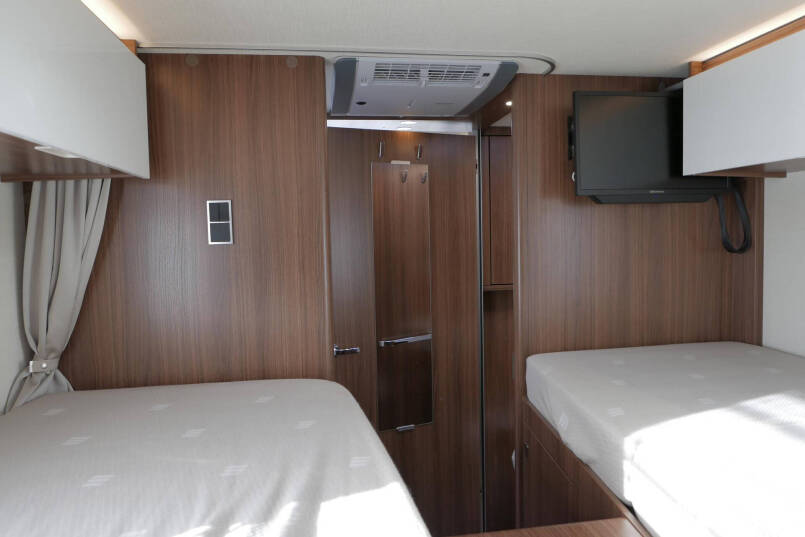 Hymer B MC-I 680 ModernComfort | Alde | Levelsysteem | Lithium | 5 Pers 44