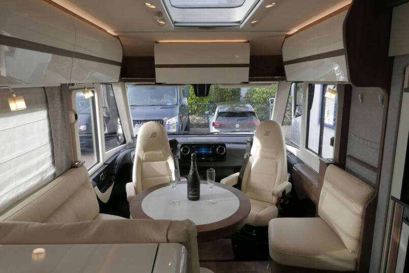 Hymer B ML-I 790 MasterLine | Bovenkastjes | Queensbed | Levelsysteem | Lithium | 23