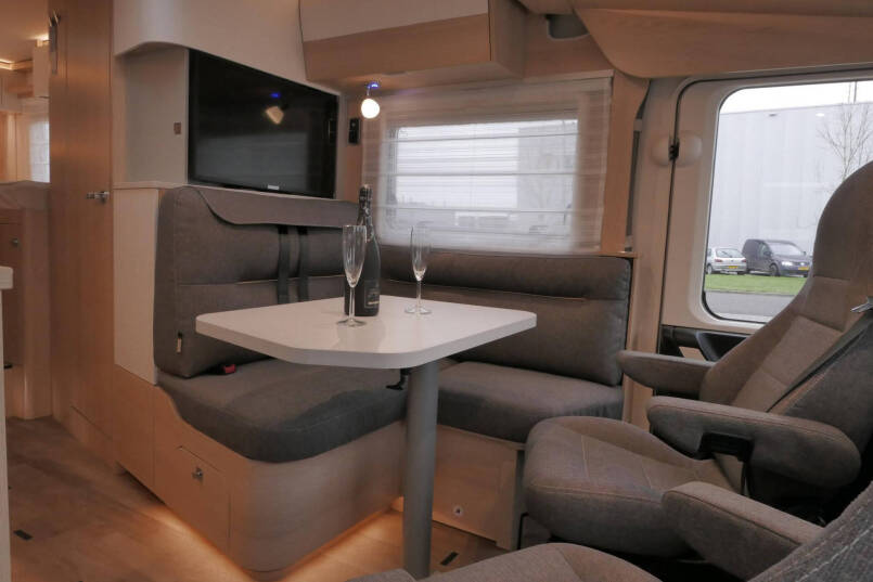 Hymer BMC-I 580 ModernComfort | Enkele bedden | Nieuw | 27