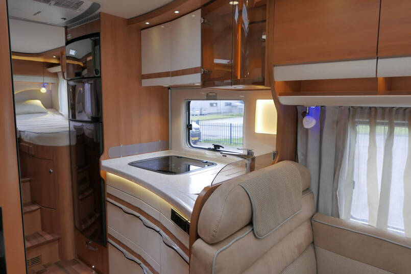 Hymer B-SL 674 | 3.0 177 pk | Automaat | Enkele bedden | Levelsysteem 38