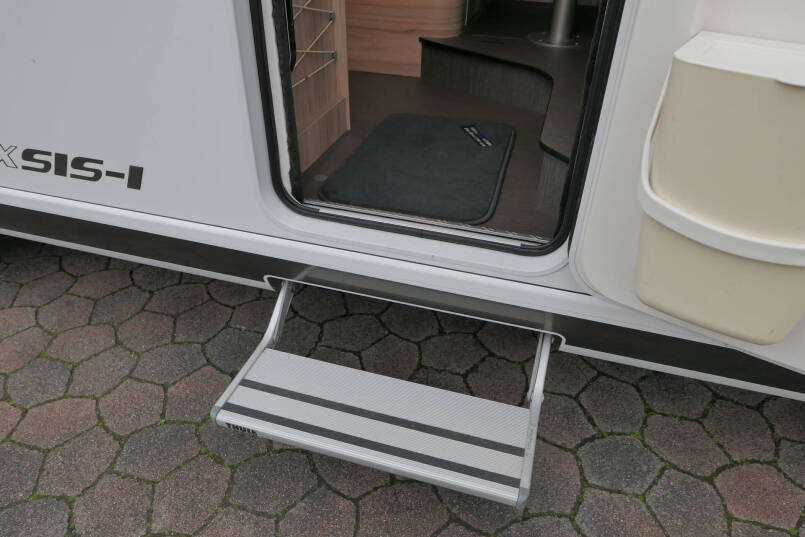 Hymer Exsis-i 588 | Enkele bedden | Airco | Schotel | 15