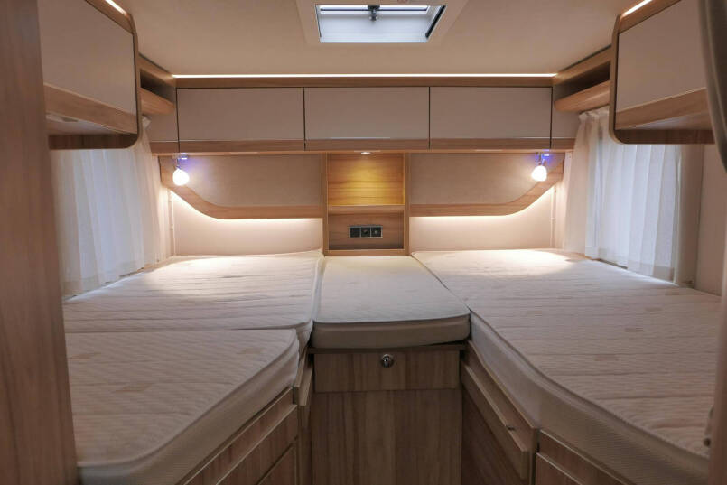 Hymer Exsis-i 588 | Enkele bedden | Airco | Schotel | 34