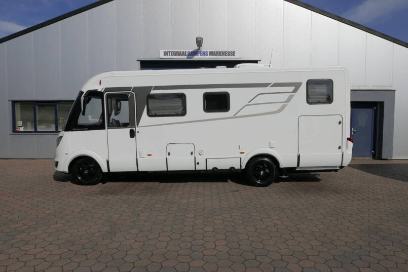 Hymer B MC-I 680 ModernComfort | Bovenkastjes | Levelsysteem | Lithium | Alde 2