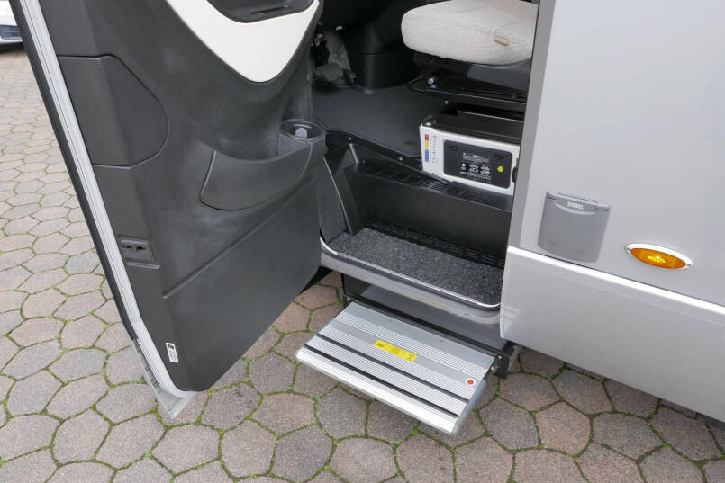 Hymer BMC-I 580 ModernComfort | Levelsysteem | Lithium | Enkele bedden | 23