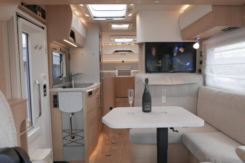 Hymer BMC-I 580 ModernComfort | Levelsysteem | Lithium | Enkele bedden | 33