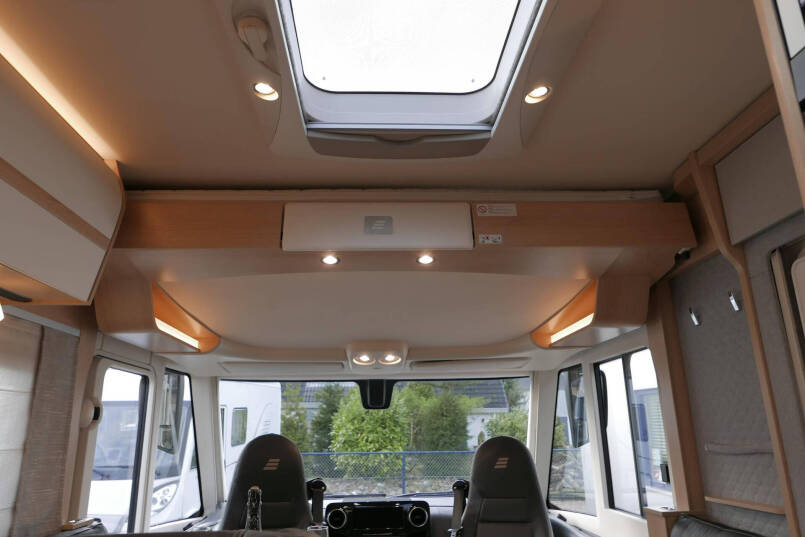 Hymer B ML-I 780 MasterLine | Enkele bedden | 5 Persoons | Levelsysteem | Lithium 61