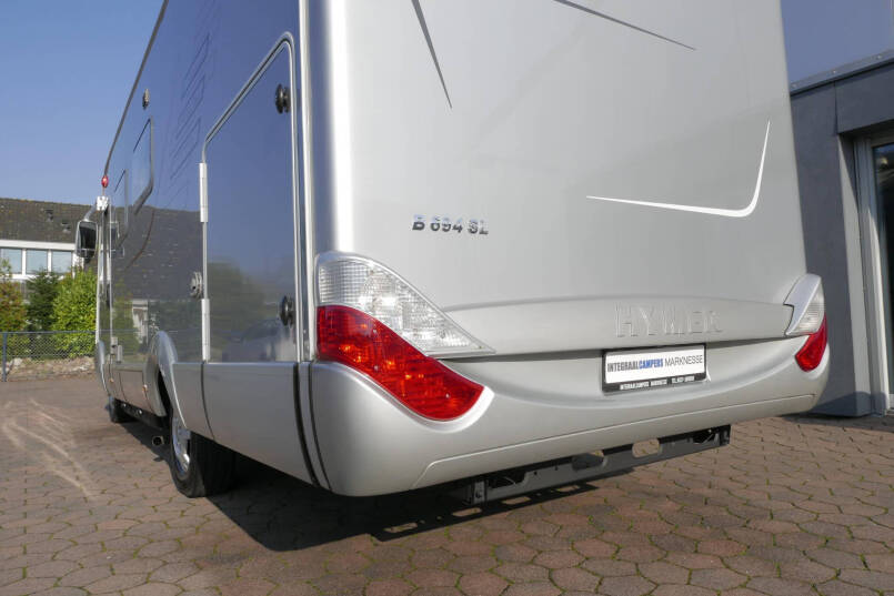 Hymer B 694 SL Elegance zilver | 3.0 158 pk | Grote garage | ruime 4 persoons 9