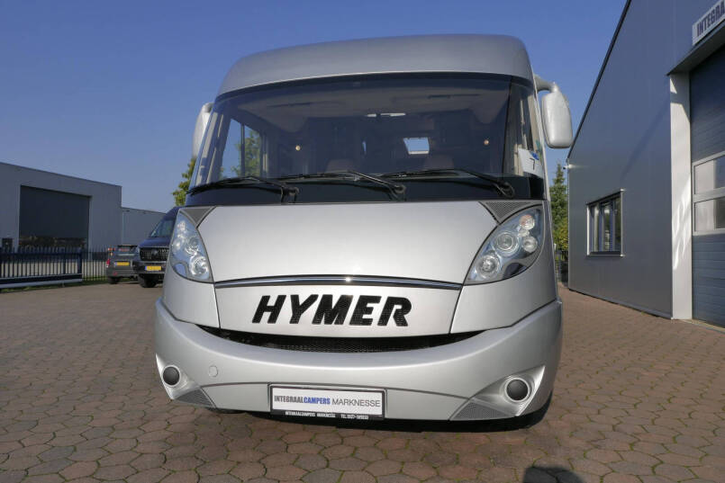 Hymer B 694 SL Elegance zilver | 3.0 158 pk | Grote garage | ruime 4 persoons 1