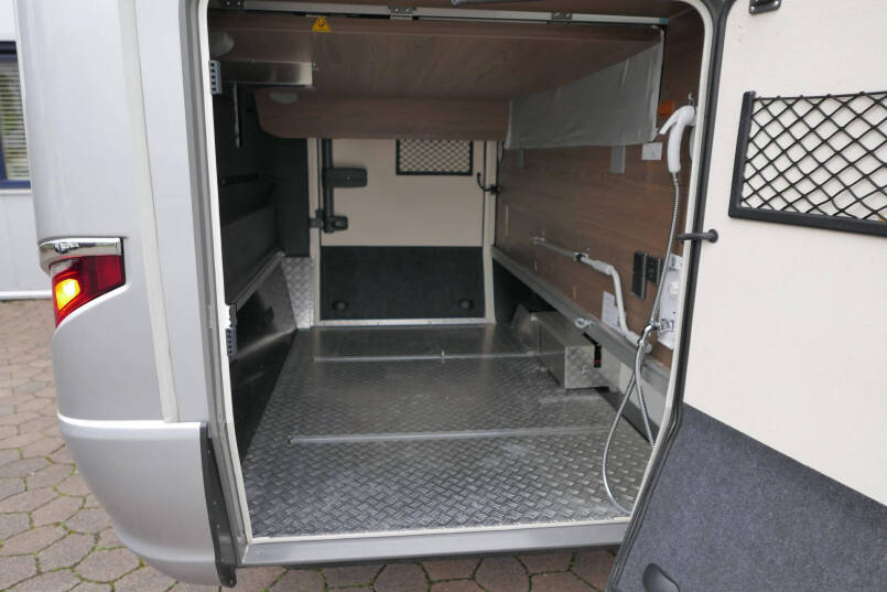 Hymer B ML-I 790 MasterLine | Queensbed | Levelsysteem | Lithium | Hefbed 15