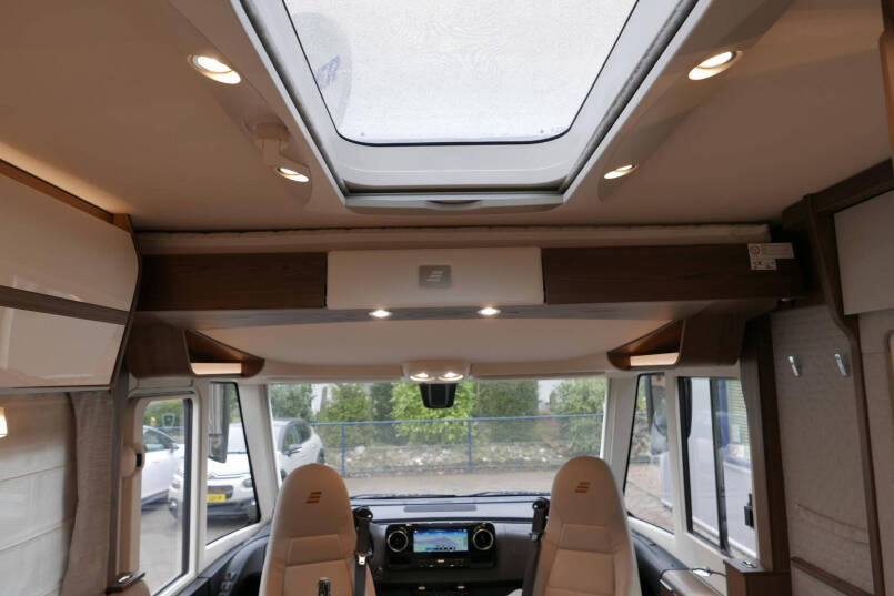 Hymer B ML-I 790 MasterLine | Queensbed | Levelsysteem | Lithium | Hefbed 61