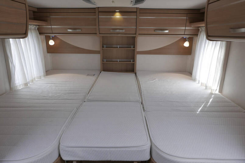 Hymer T 678 CL | AL-KO MAXI | Enkele bedden | Hefbed 41