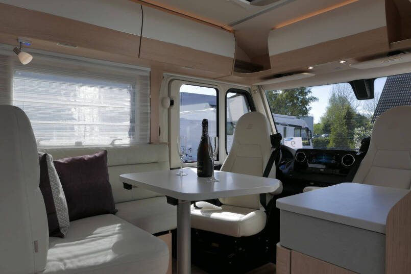 Hymer BMC-I 680 ModernComfort | Bovenkastjes | Levelsysteem | Lithium | Alde 29