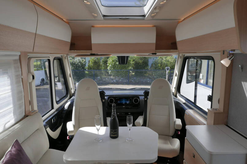 Hymer BMC-I 680 ModernComfort | Bovenkastjes | Levelsysteem | Lithium | Alde 60