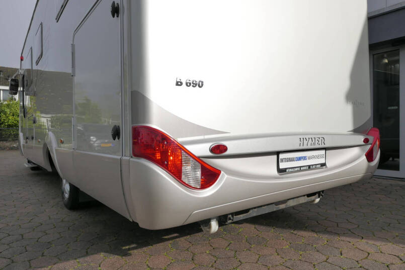 Hymer B 690 StarLine | V6 Mercedes | Queensbed | Levelsysteem | Airco 9