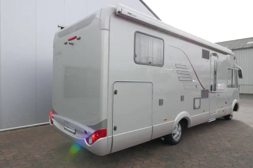 Hymer B 690 StarLine | V6 Mercedes | Queensbed | Levelsysteem | Airco 11