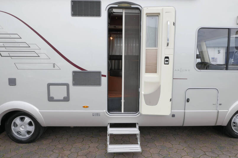 Hymer B 690 StarLine | V6 Mercedes | Queensbed | Levelsysteem | Airco 17